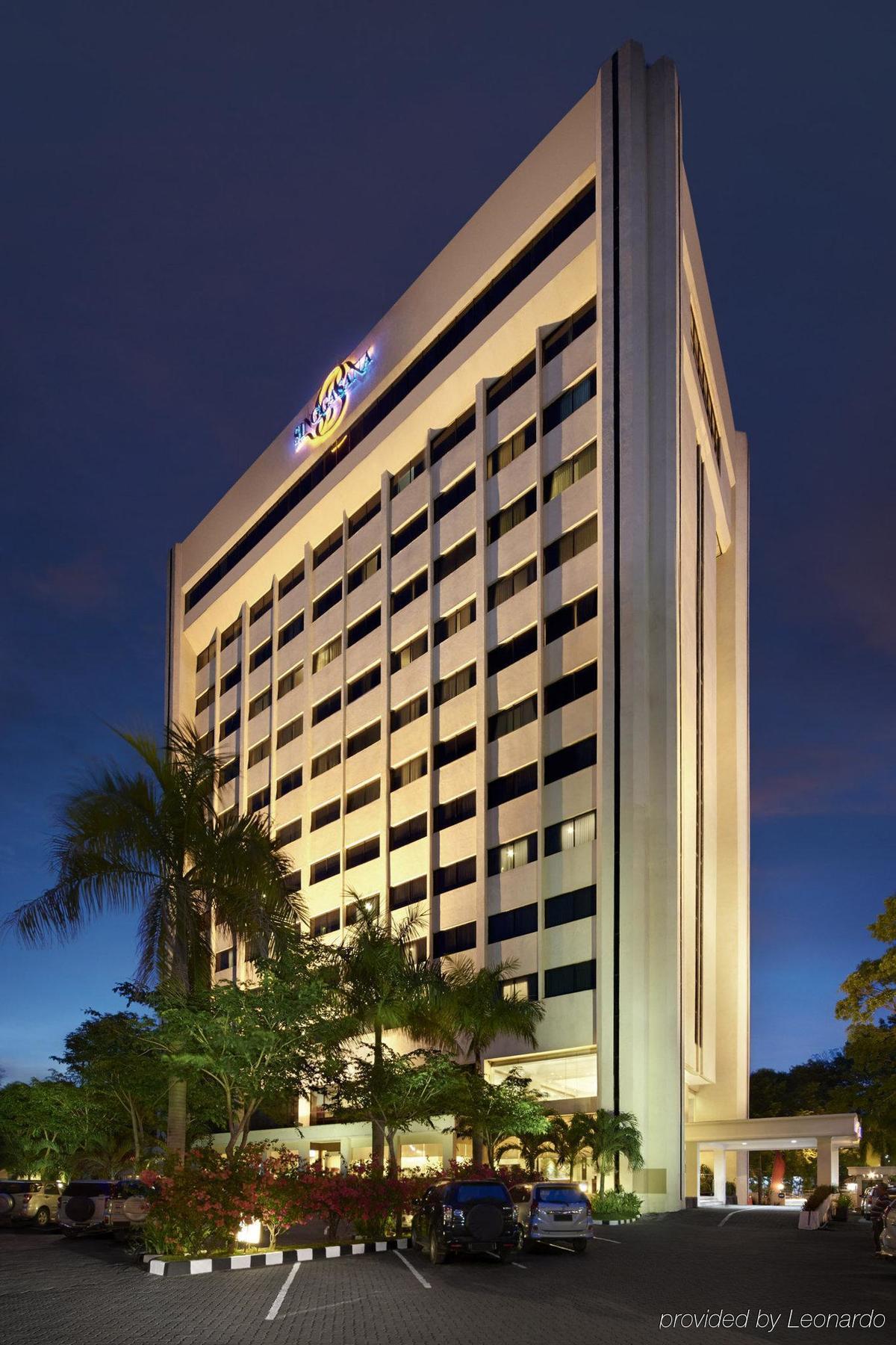 Singgasana Hotel Макасар Экстерьер фото